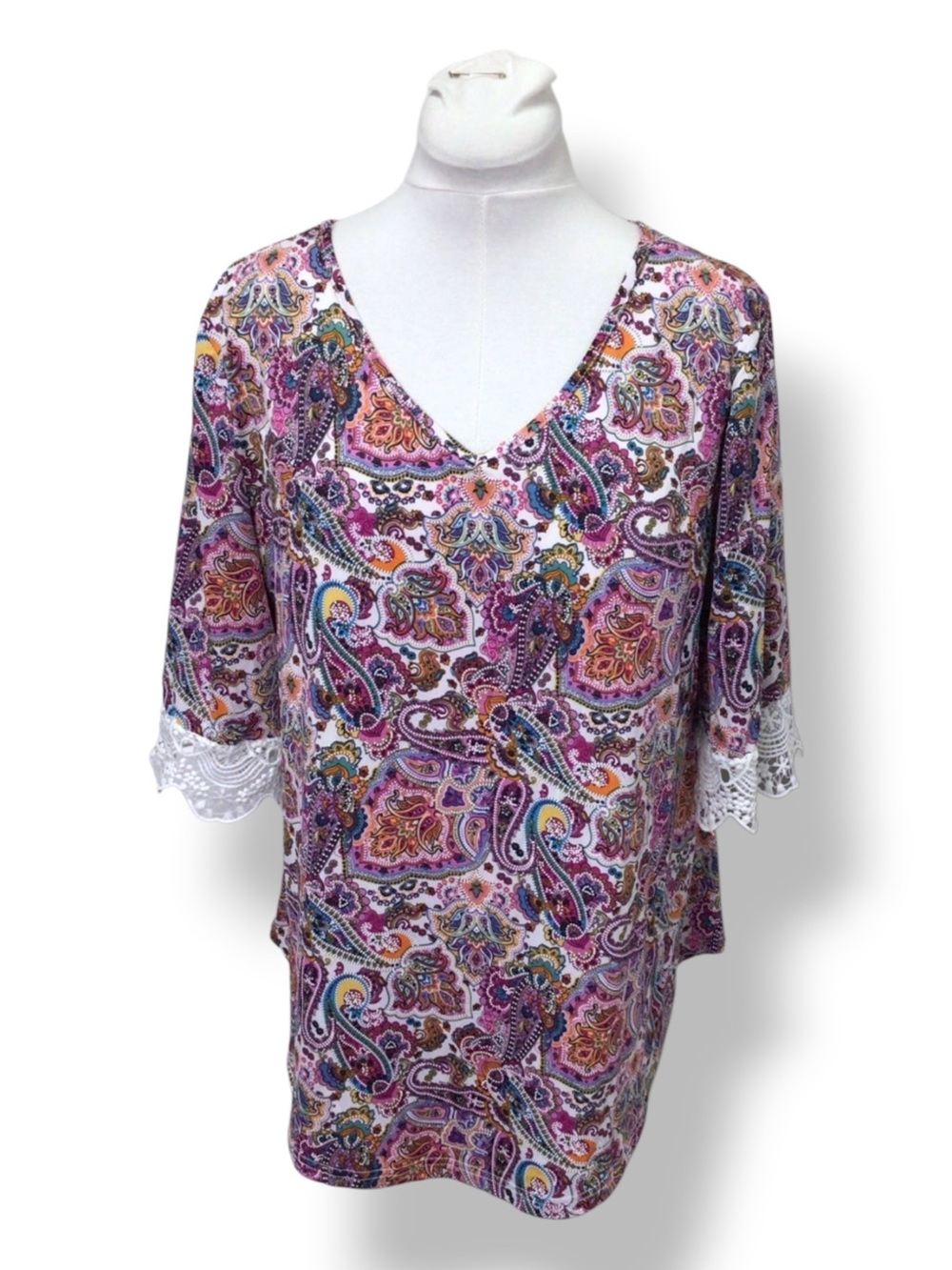 Stem & Vine Women’s Plus Short Sleeve V Neck Blouse Lace Cuff Purple Paisley 1X